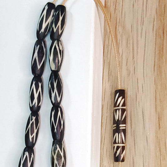 Κομπολόι χειροποίητο από Σκαλιστό Κόκκαλο Καμήλας / Κωδικός Προϊόντος: Ε109