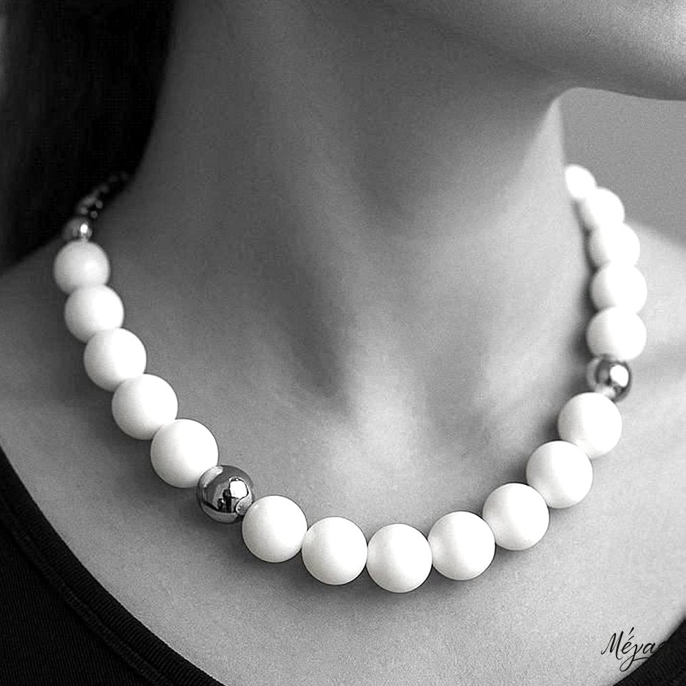 Κολιέ ημιπολύτιμων λίθων φυσικού Λευκού Ίασπη και Αιματίτη / Κωδικός Προϊόντος: Ζ110