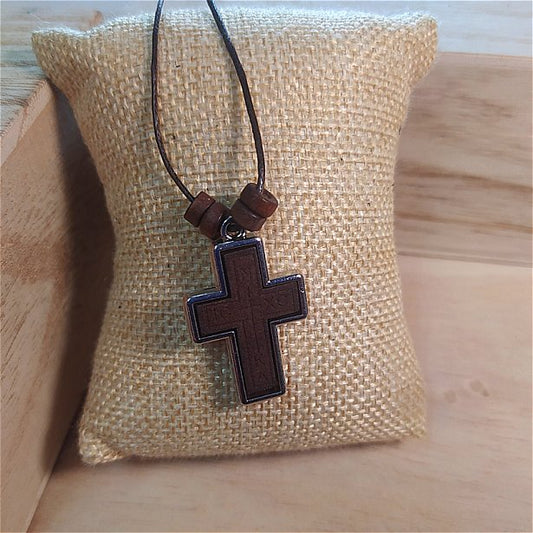 Κρεμαστός Σταυρός φυλακτό από Ξύλο σε Ανοξείδωτο Ατσάλι / Κωδικός Προϊόντος: BR222